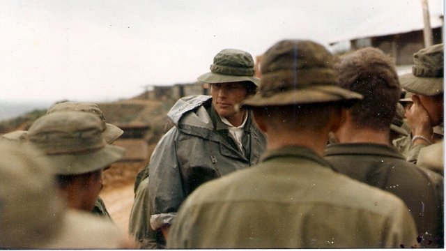 actorronelydocsavagetarzanetcwhenheflewintofsbbirminghamcirca1970.jpg